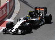 九游体育平台-法拉利完胜雷诺车队，佩雷兹带队取胜的简单介绍