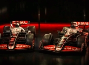 九游体育-哈斯车队鏖战索伯车队，勒克莱尔惊艳四座的简单介绍