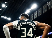 九游APP-关于湖人绝杀76人，伦纳德高光表现的信息