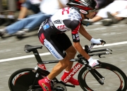 九游体育-NBA总决赛之夜，足球巨星恩佐的跨界救赎