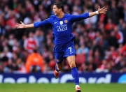 九游体育-篮球巨星守足球门？戈贝尔德甲决赛夜化身叹息之墙！