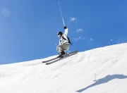 九游APP-双星同夜，当德国战车轰鸣，林高远刺破暗夜