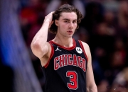 九游app下载-独行侠队队员合作默契，球队整体表现有所提升