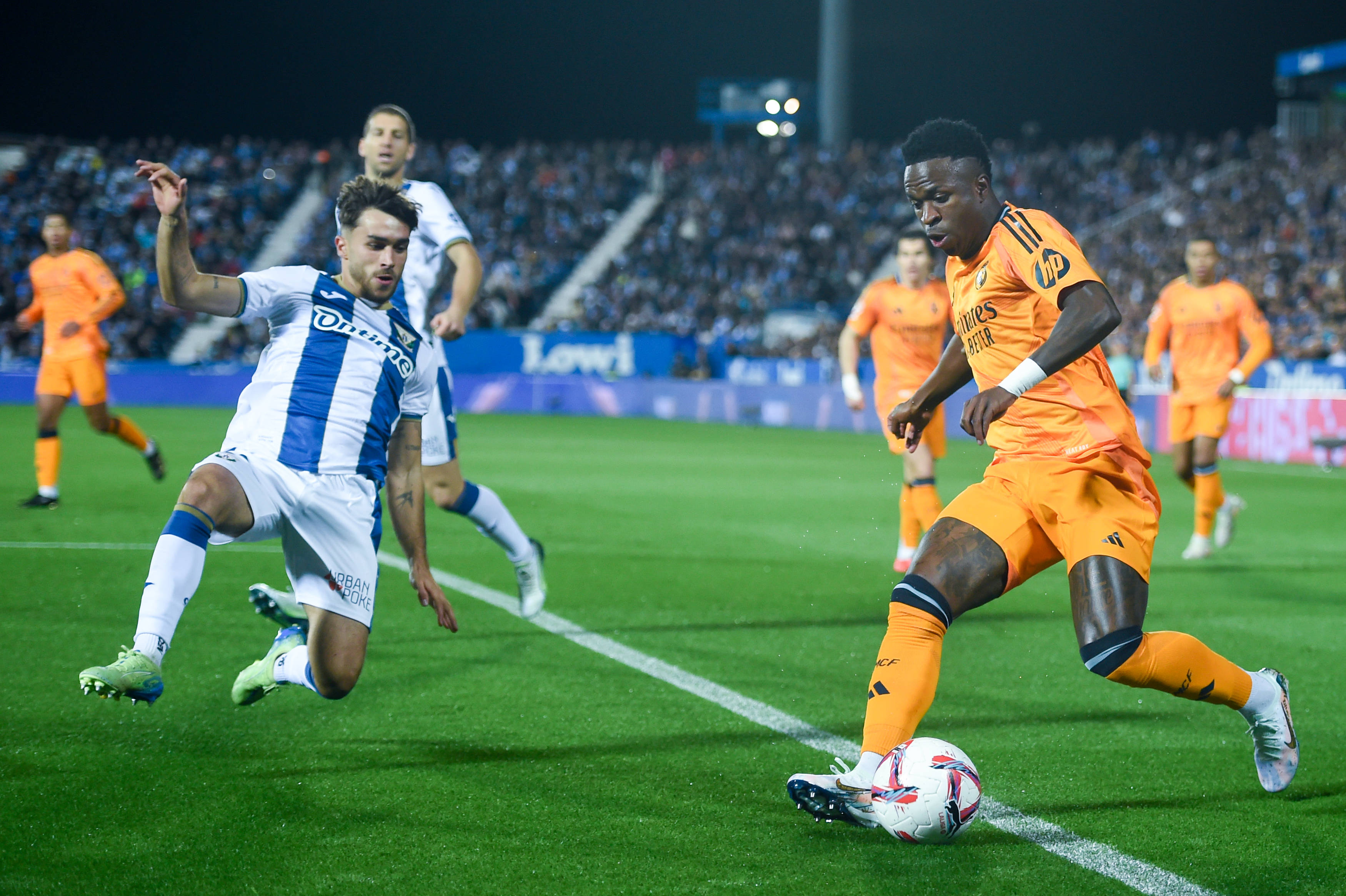 莱加内斯球队客场告捷，展现实力