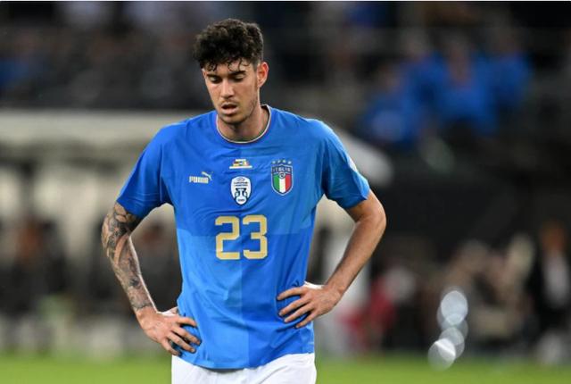 匈牙利与冰岛队激烈对抗,最终获胜取得晋级名额 匈牙利与冰岛队激烈对抗,最终获胜取得晋级名额