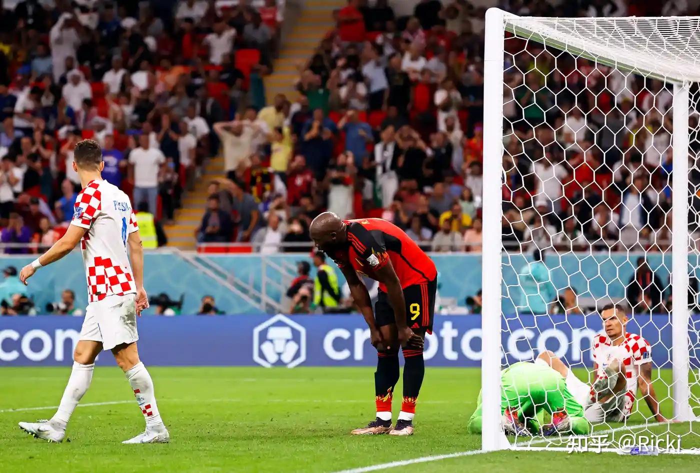 比利时惊险战胜克罗地亚,锁定四强席位 比利时惊险战胜克罗地亚,锁定四强席位