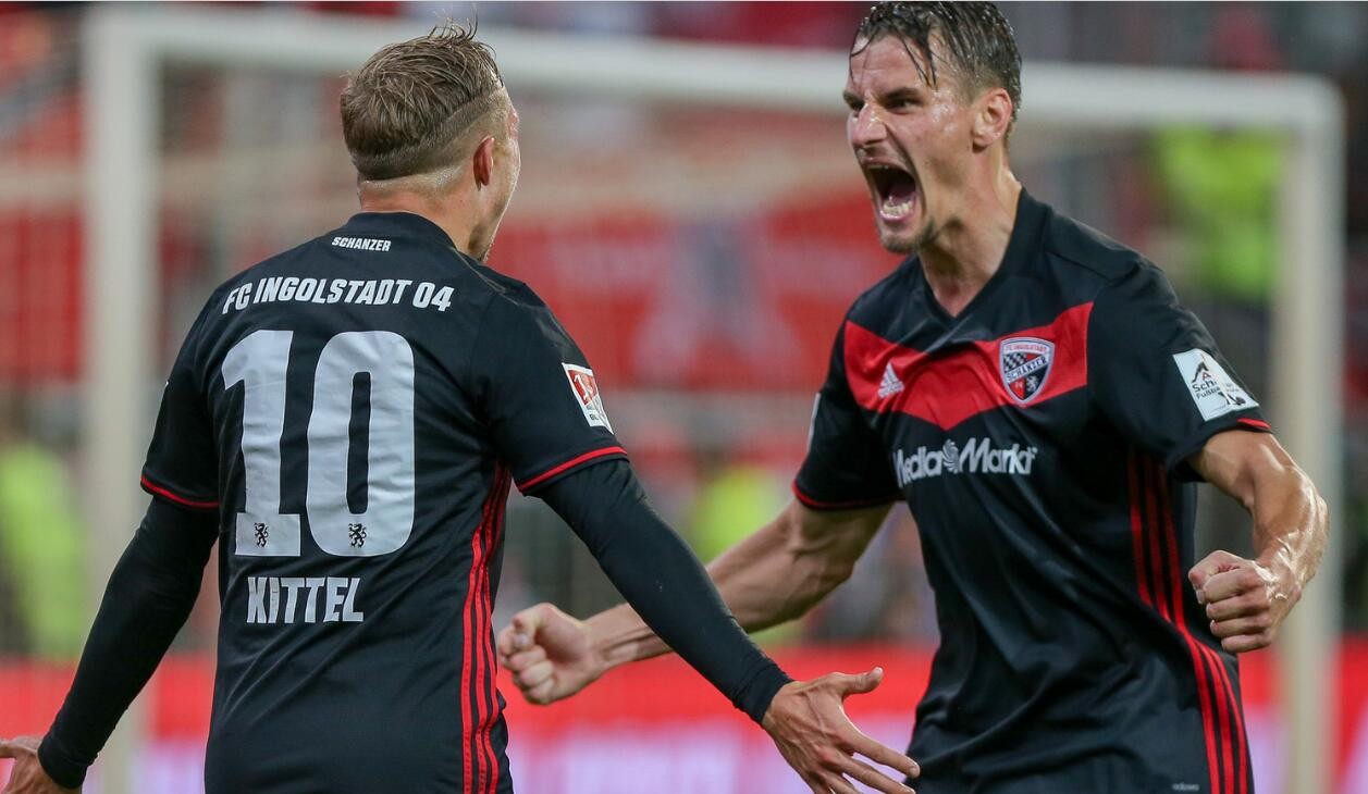 雷根斯堡在主场取得平局,保持不败纪录 雷根斯堡在主场取得平局,保持不败纪录