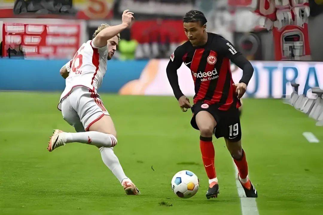 雷根斯堡在主场取得平局,保持不败纪录 雷根斯堡在主场取得平局,保持不败纪录