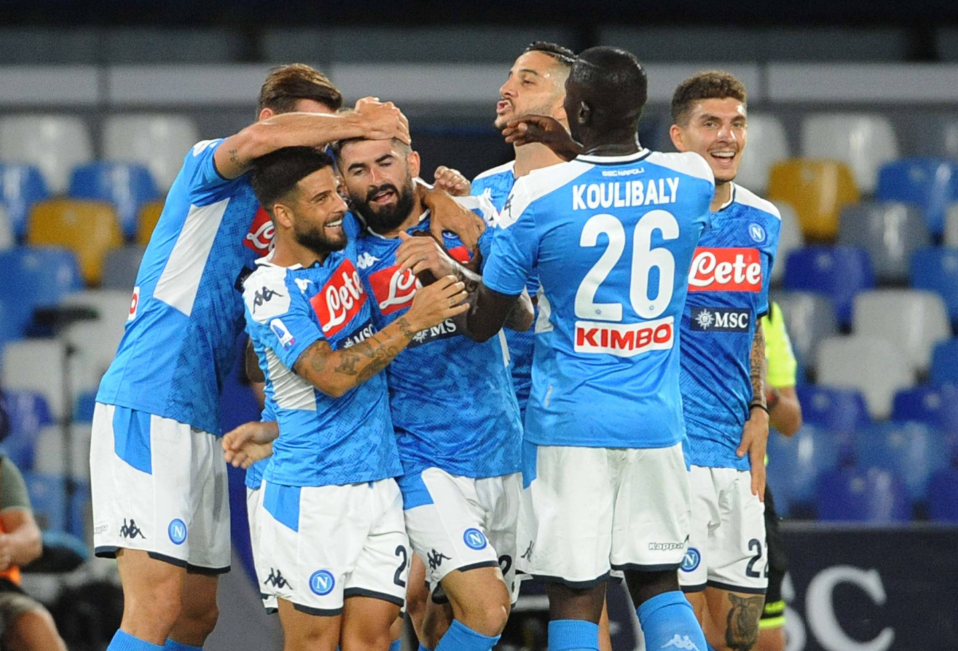 关于那不勒斯攻防俱佳,轻松击败对手的信息 关于那不勒斯攻防俱佳,轻松击败对手的信息