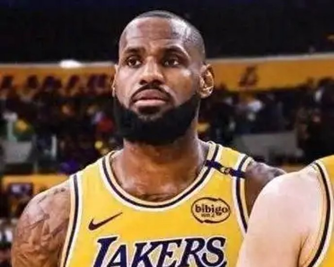 勇士队全队备战关键季后赛 勇士队全队备战关键季后赛