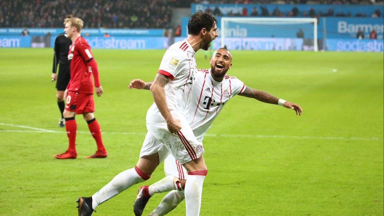 球员个人表现神勇，单兵突进破坏对方防线