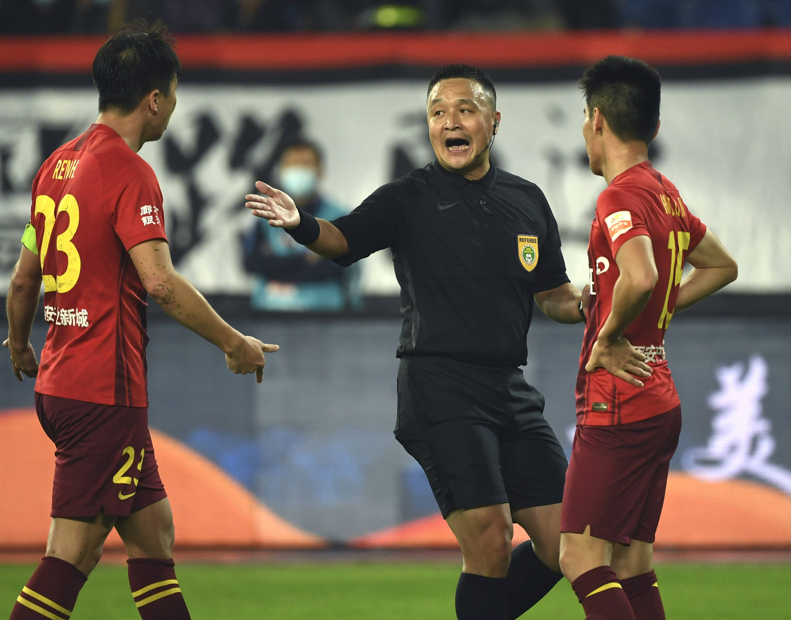 广州恒大客场不敌河北华夏幸福,遭遇失败 广州恒大客场不敌河北华夏幸福,遭遇失败