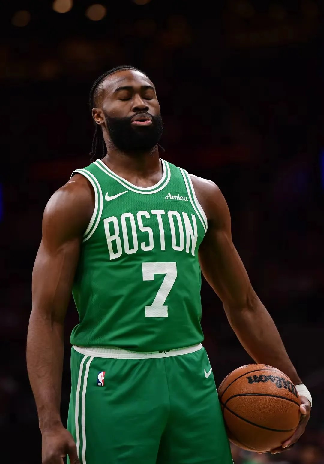 凯尔特人新秀崭露头角,助力球队前行 凯尔特人新秀崭露头角,助力球队前行