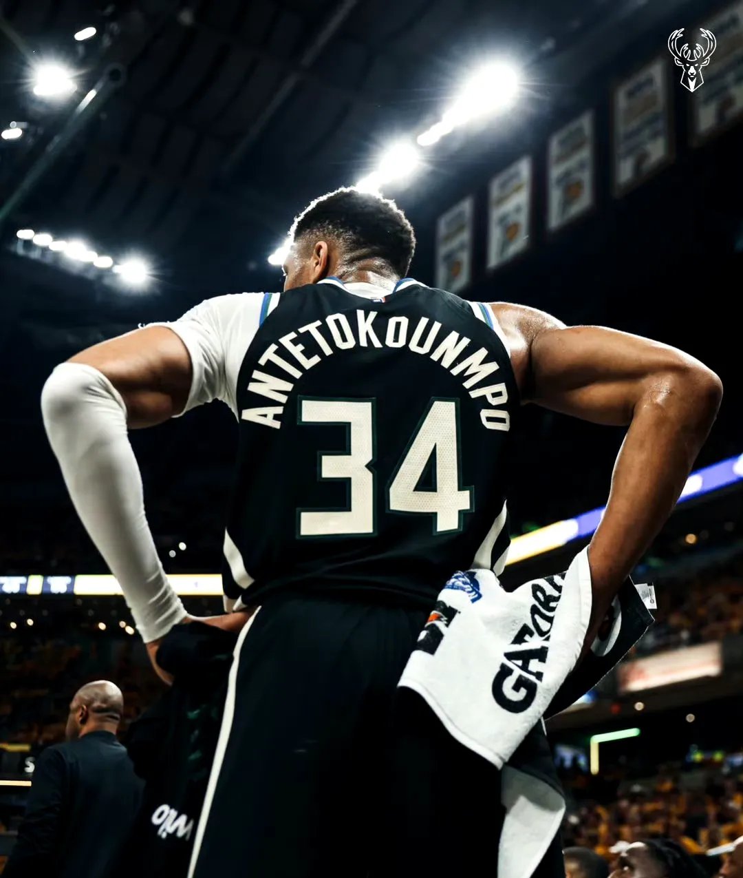 关于湖人绝杀76人,伦纳德高光表现的信息 关于湖人绝杀76人,伦纳德高光表现的信息