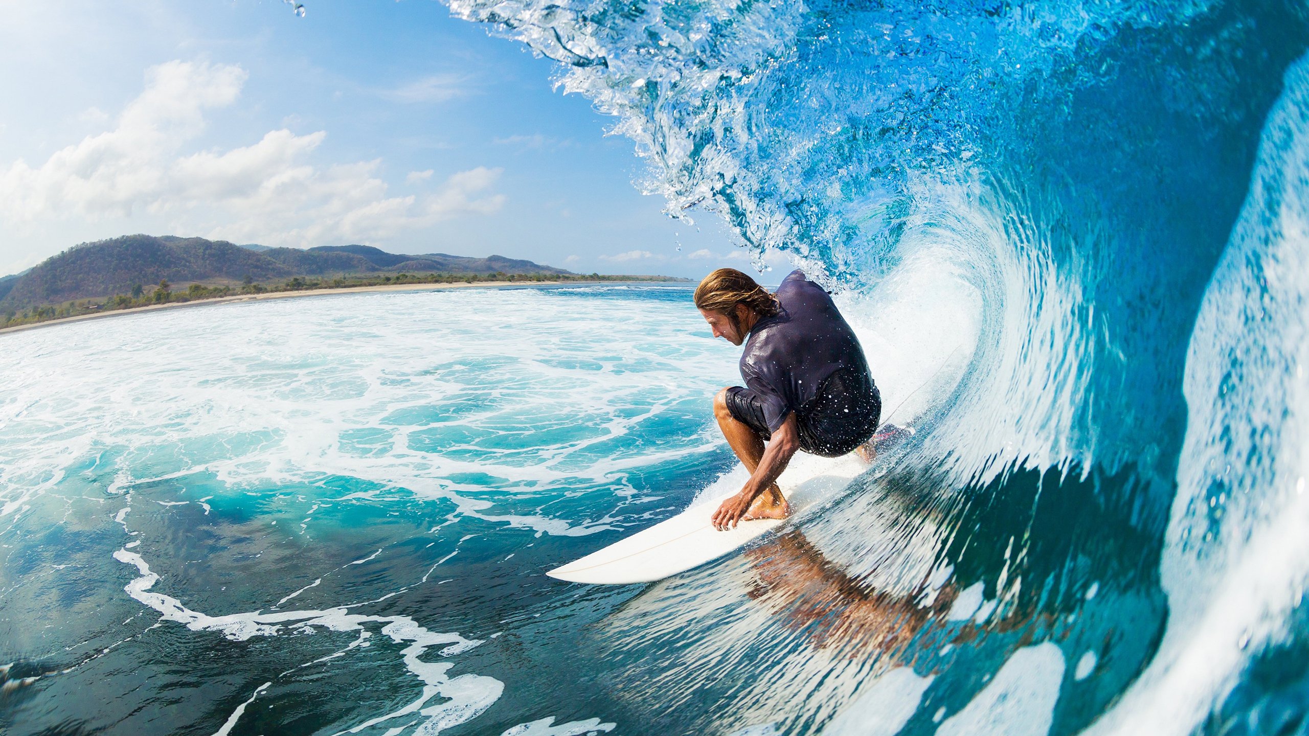 火焰与旗帜,当拉沃尔杯的激情横扫美网,西西帕斯点燃的不止是赛场